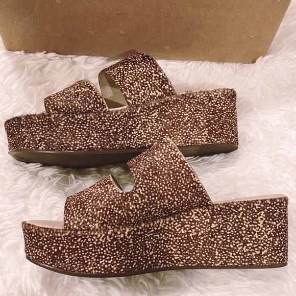 New! Matisse Struttin Natural Spot Wedge Sandal - Picture 4 of 9